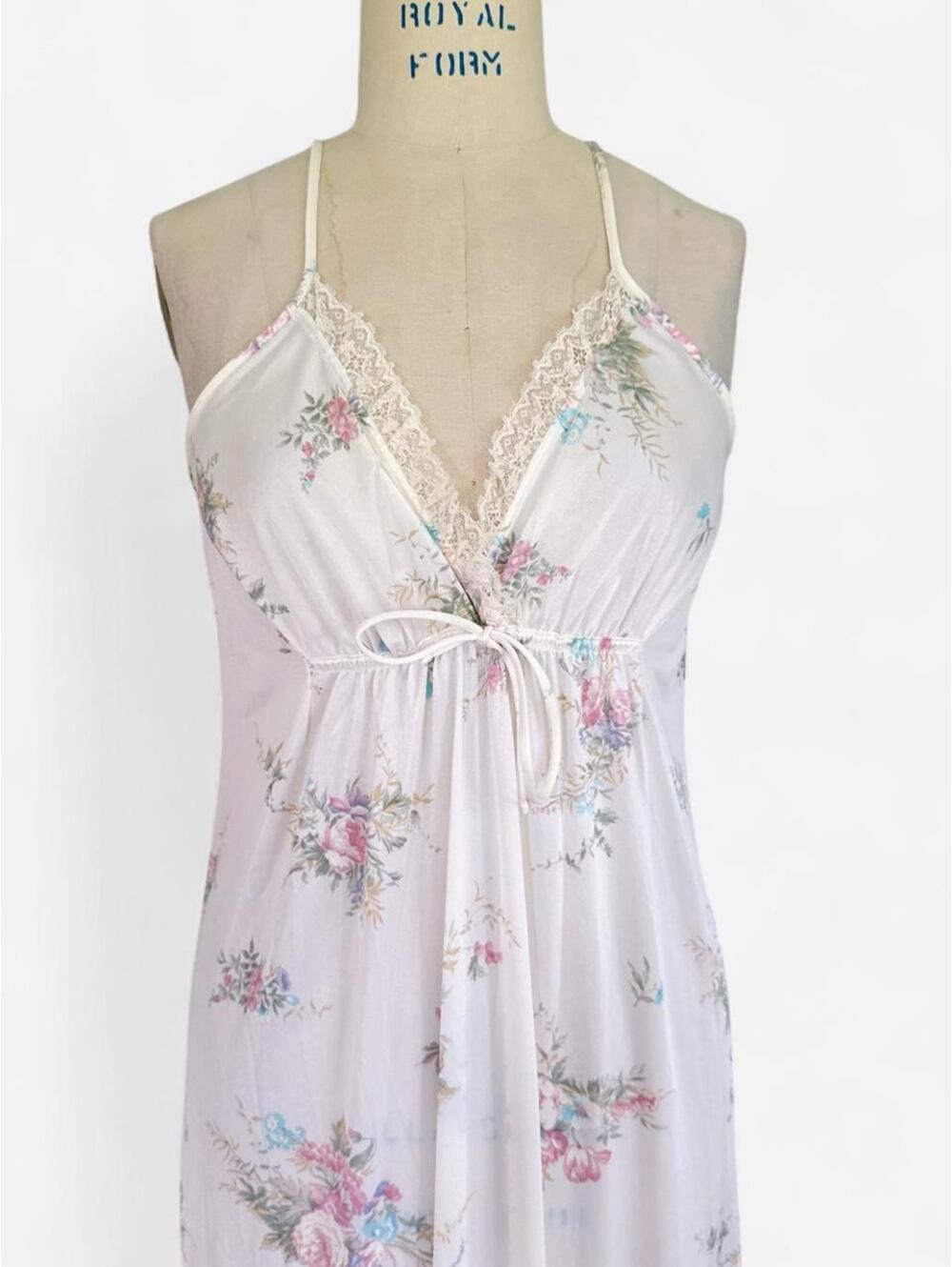 Vintage 70s Floral Lace Maxi Slip Nightgown in Cream